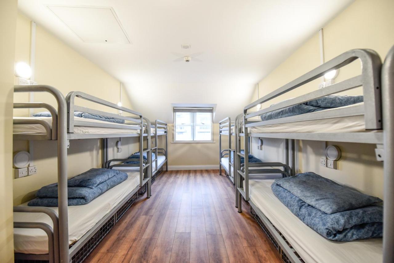 Snoozles Quay Street Tourist Hostel Galway Exteriör bild