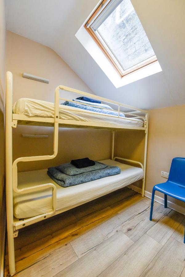 Snoozles Quay Street Tourist Hostel Galway Exteriör bild